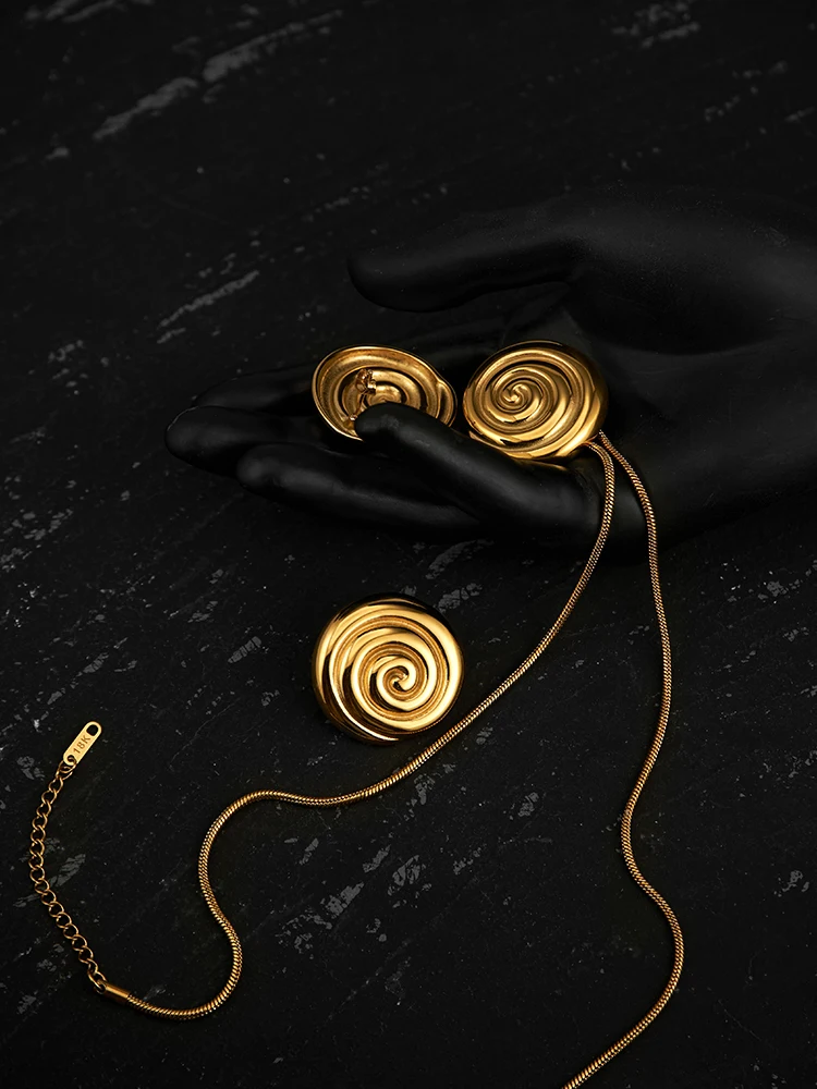 ENFASHION Uzu Stud Earrings Round Swirl For Women's Aretes De Mujer Stainless steel 18K Gold Plated Jewelry Dating Party E241563